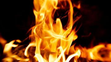 Kỳ lạ: Ngọn lửa bùng lên trong lồng ngực bệnh nhân đang phẫu thuật