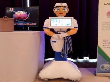 Bệnh viện 'sắm' điều dưỡng robot đón tiếp bệnh nhân